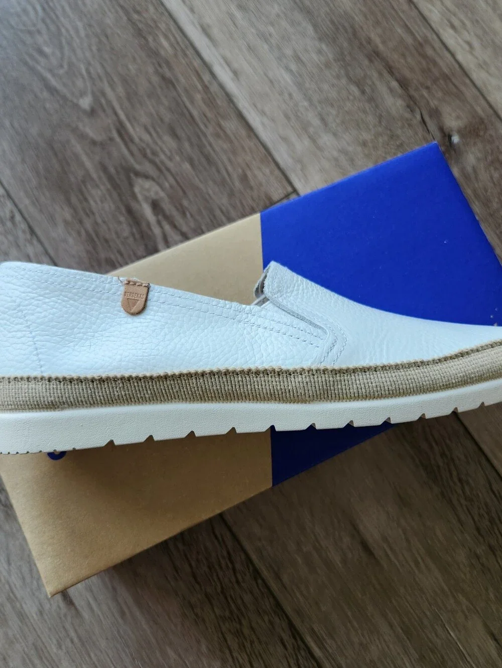 New Slip-On Casual Loafers in White .100% Soft Leather. Made in Spain